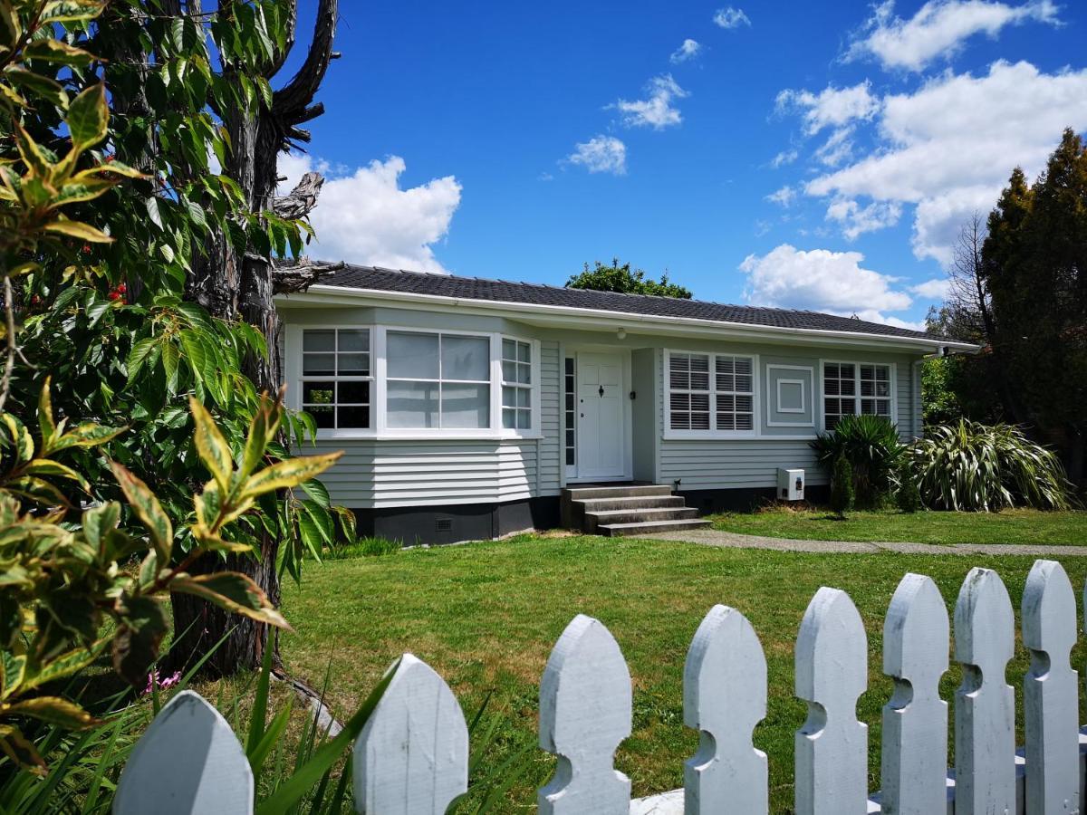 Cheerful 4 Bedroom Holiday Home Rotorua Zewnętrze zdjęcie