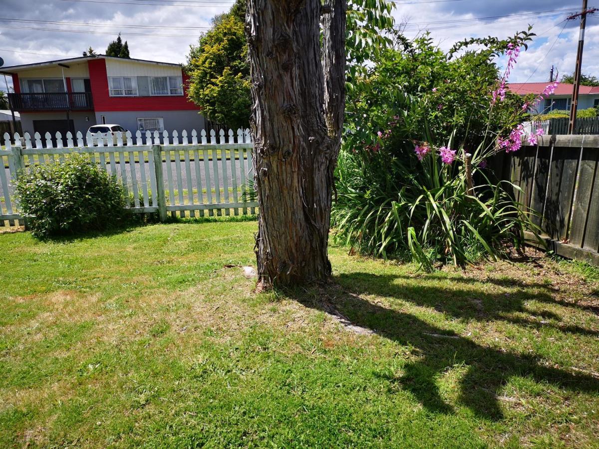 Cheerful 4 Bedroom Holiday Home Rotorua Zewnętrze zdjęcie
